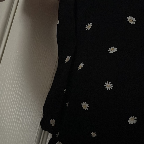 Floral Button down - Picture 3 of 5